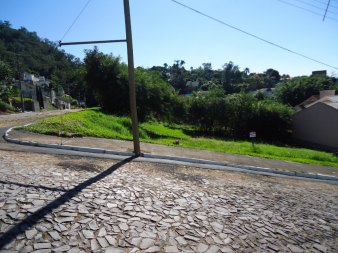 AMPLO TERRENO LOTEAMENTO ÁREA VERDE