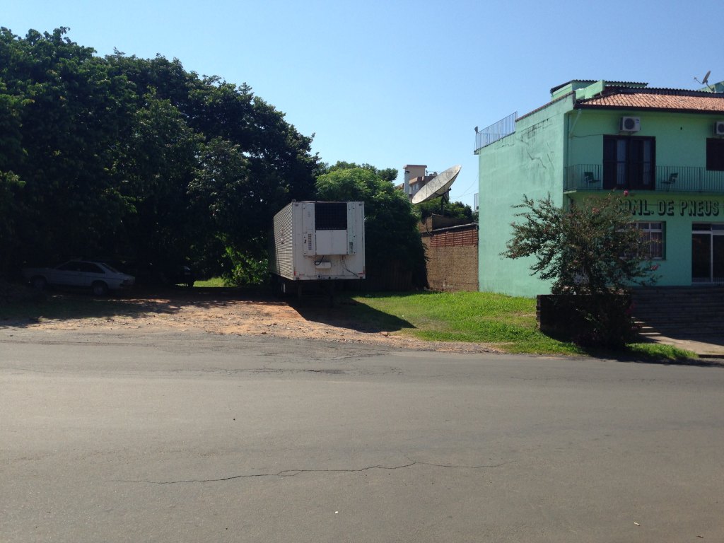 TERRENO NA RUA RAMIRO BARCELOS - CENTRO