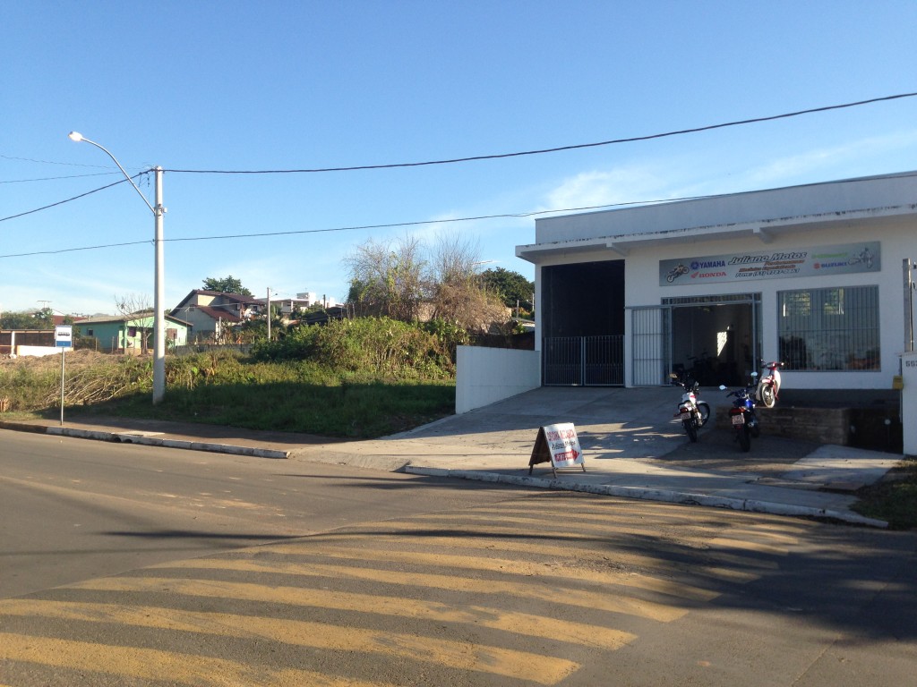 TERRENO COMERCIAL NA AV. JUVENAL ALVES DE OLIVEIRA