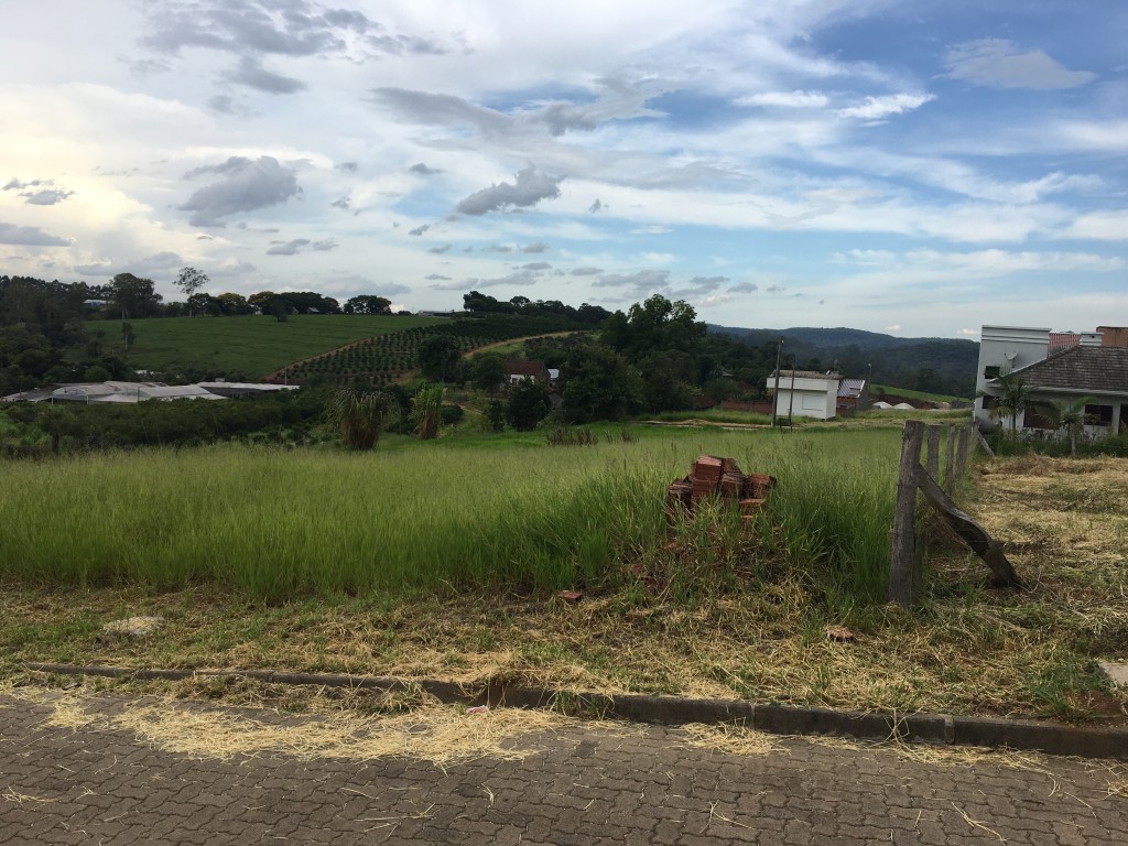 TERRENO PLANO COM 383m2 - JARDINS DO PARECI