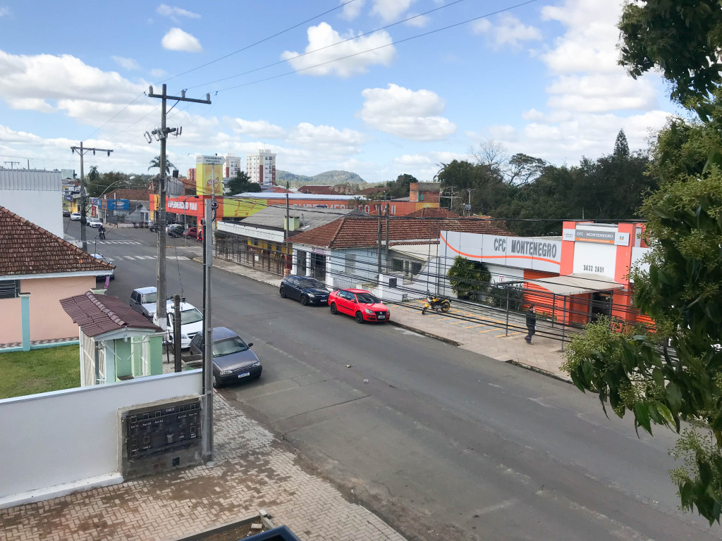 AMPLO TERRENO COMERCIAL EM REGIÃO CENTRAL